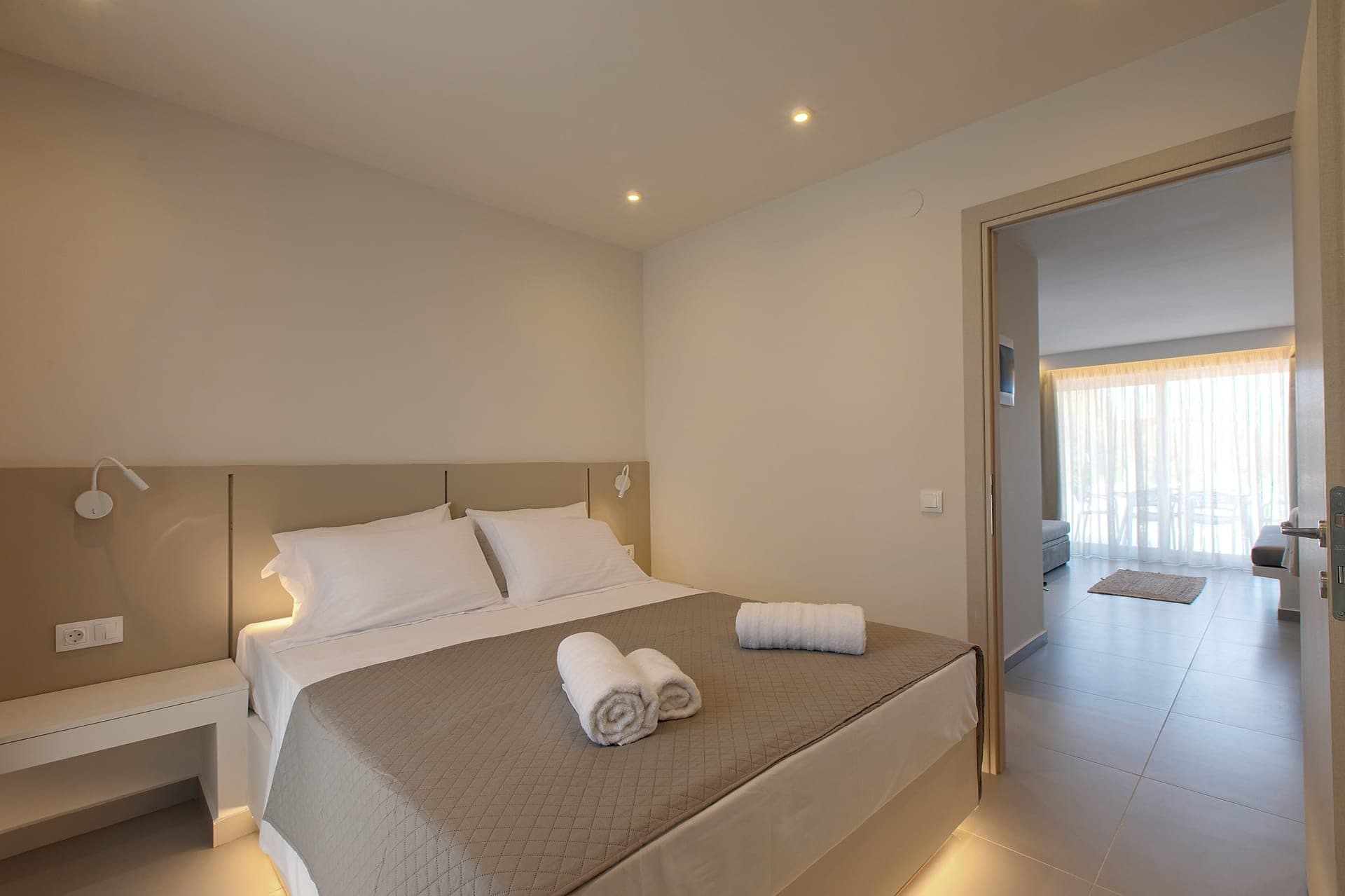 One-Bedroom Villa with Private Pool - 2