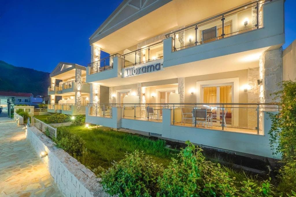 Iliorama Seaside Luxury Suites & Apartments - 3