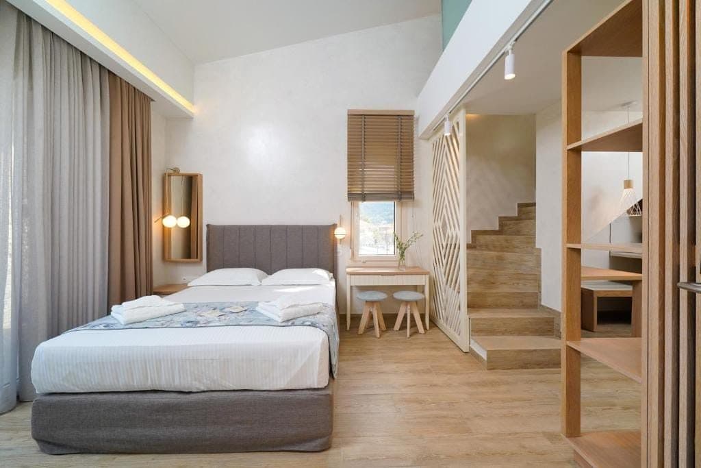 Maisonette Chrisi Akti