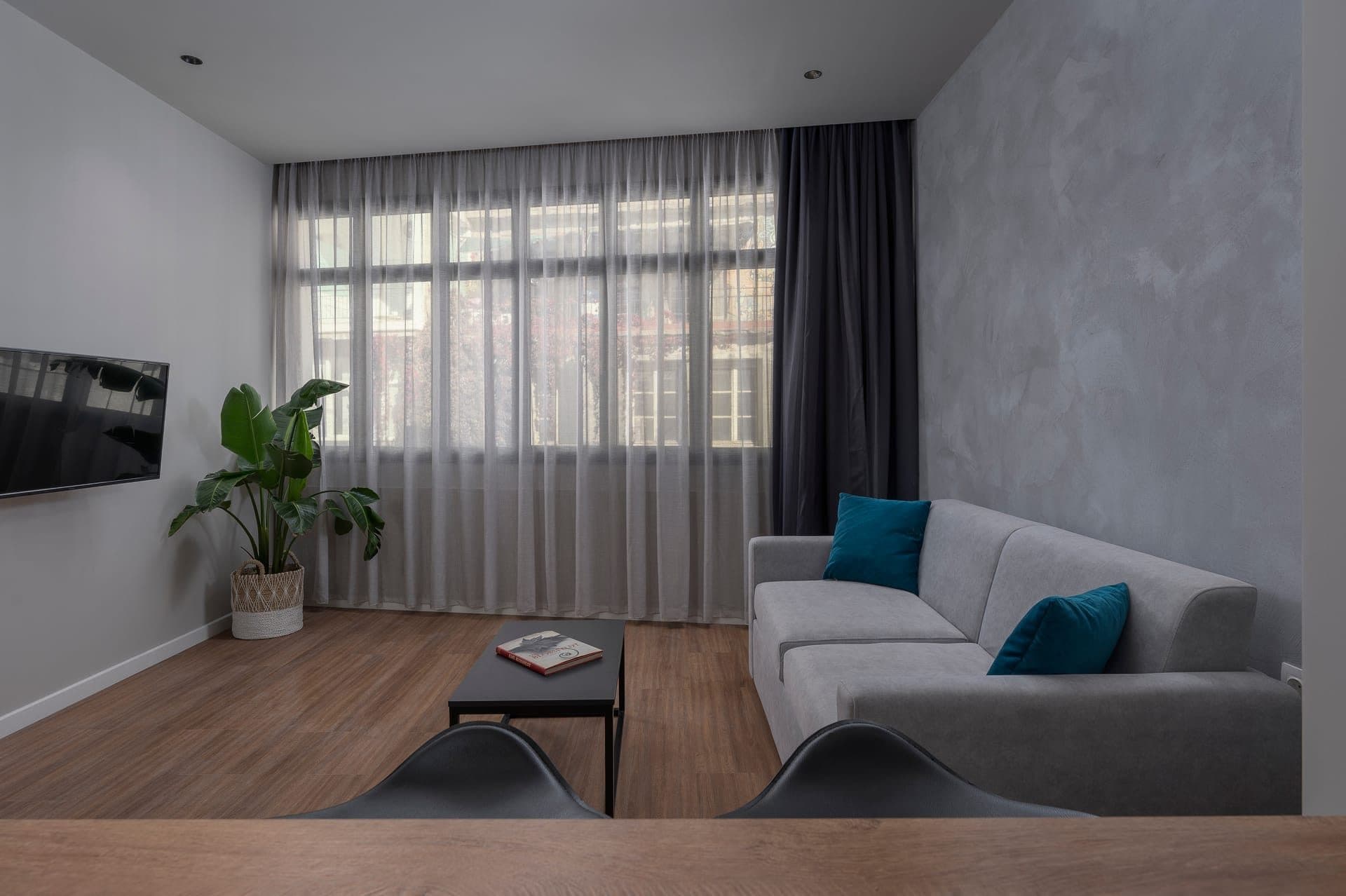Hebrard Suite