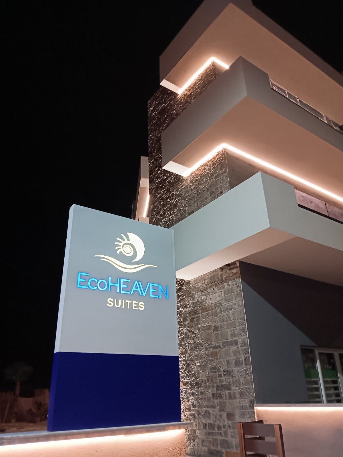 EcoHeaven Suites