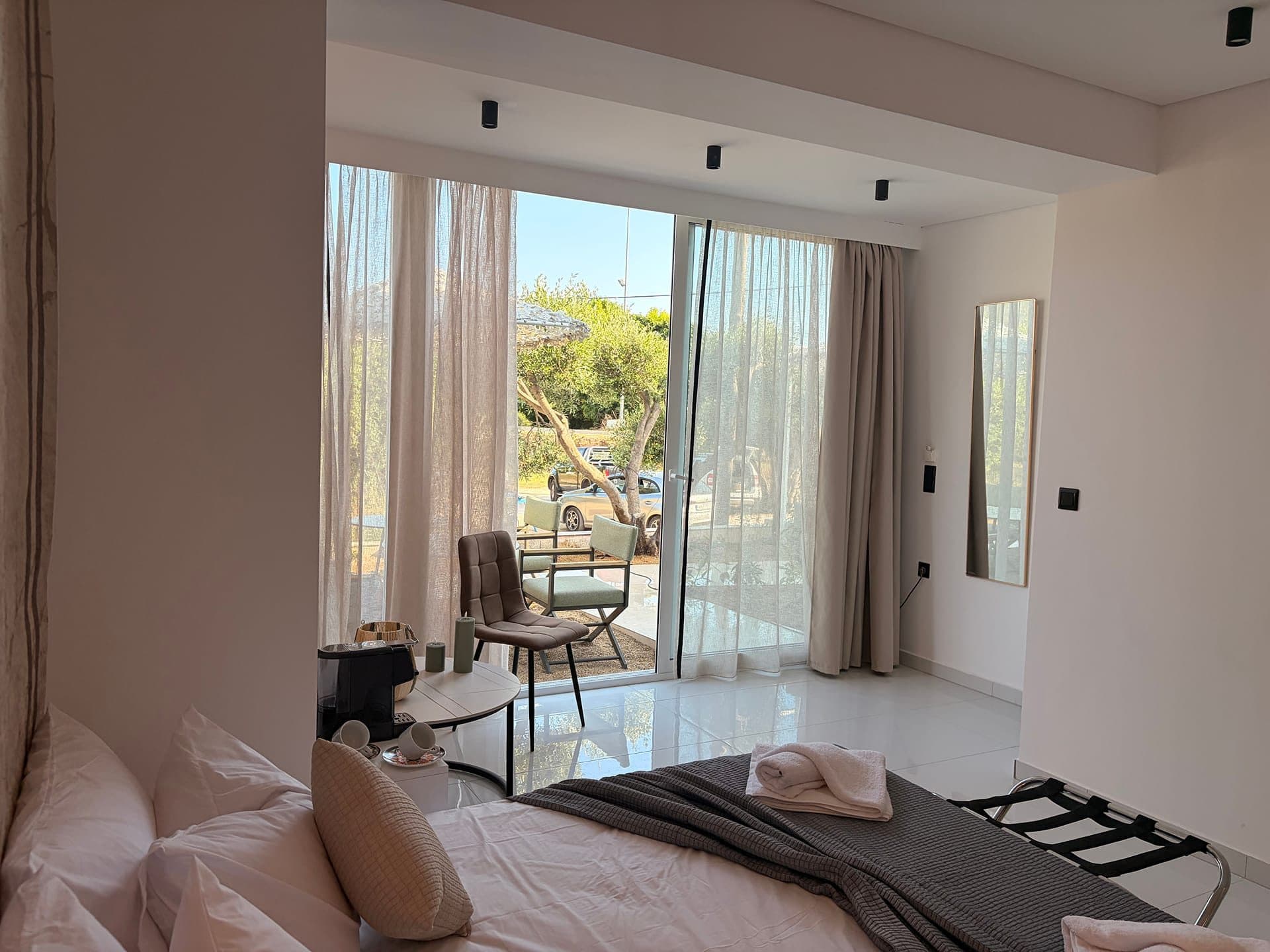 Kapahi Suites Apartments, Potos – photo 3 of 99