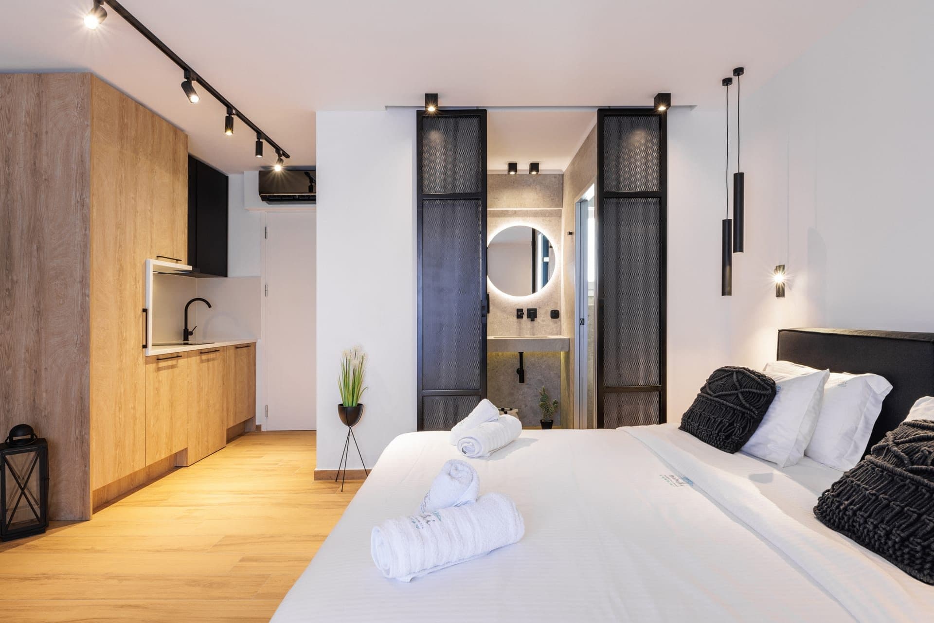Superior Suite - 2
