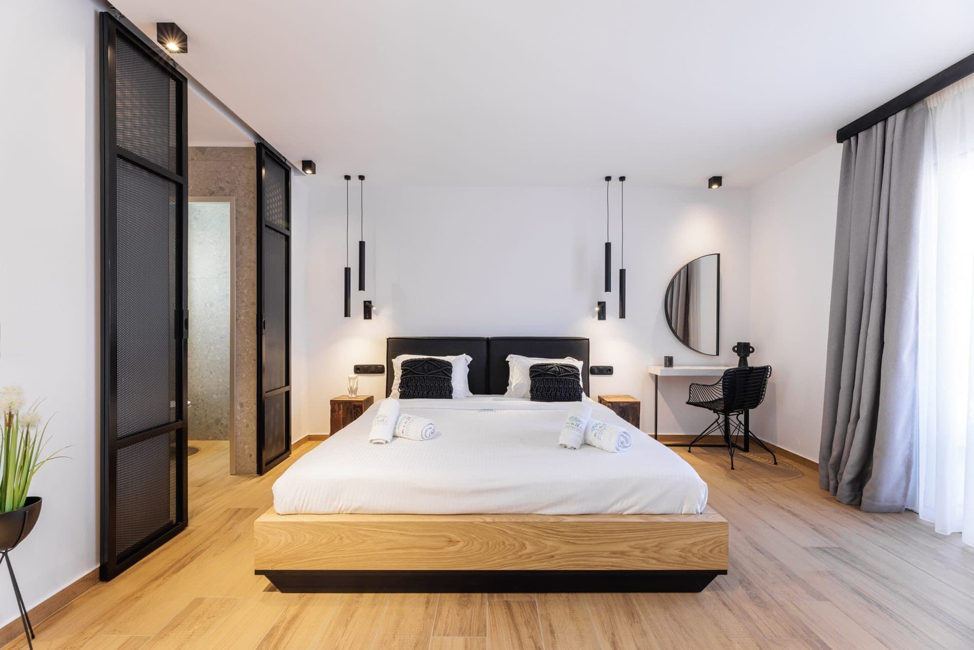 Superior Suite - 3