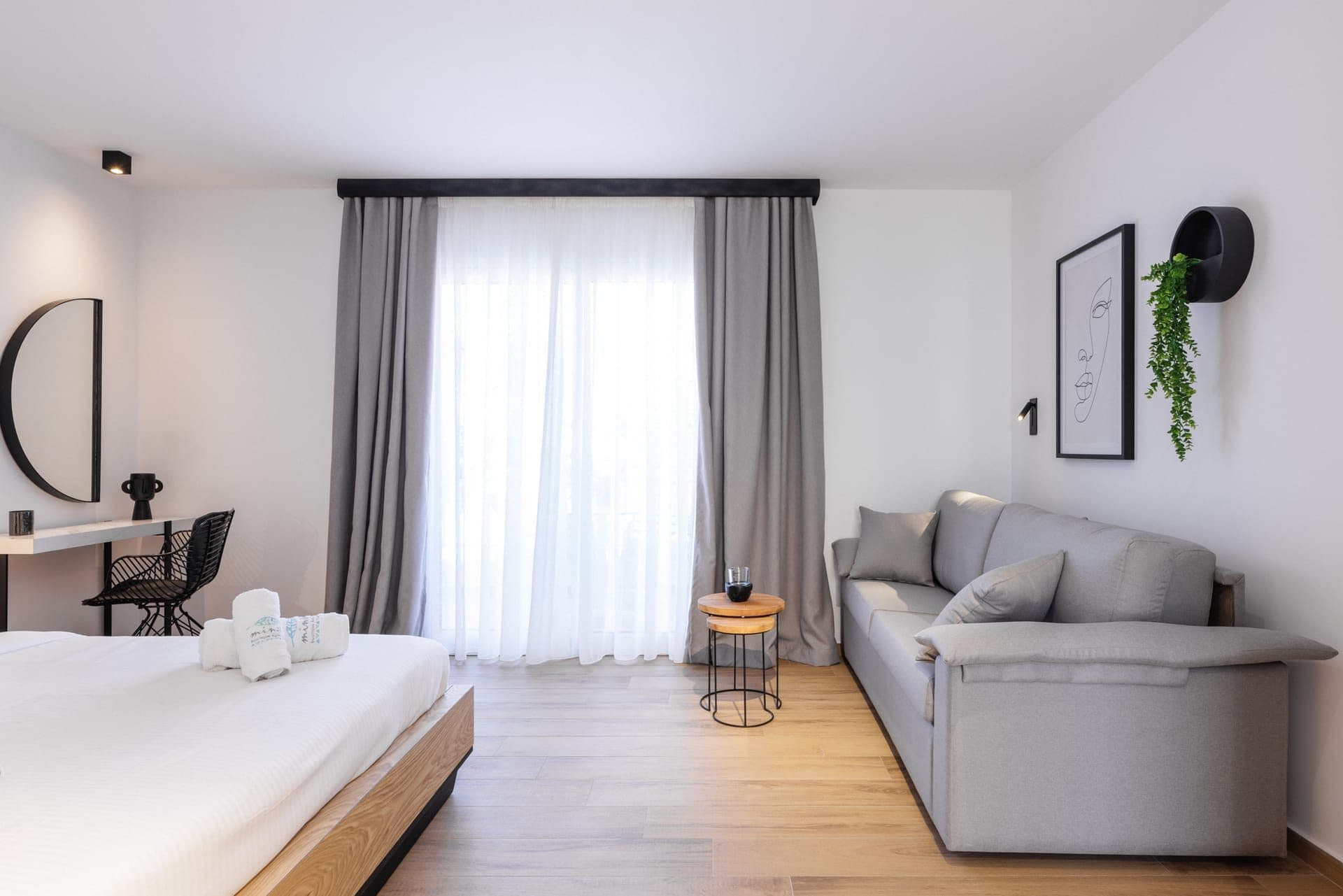 Superior Suite - 4