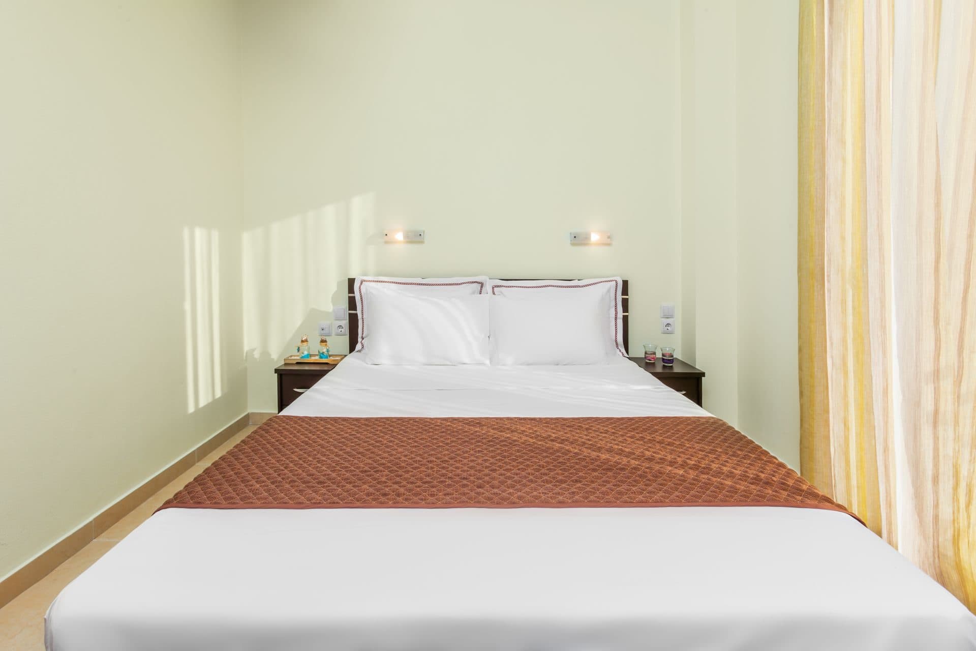 1-Bedroom Sea View Suite - 2