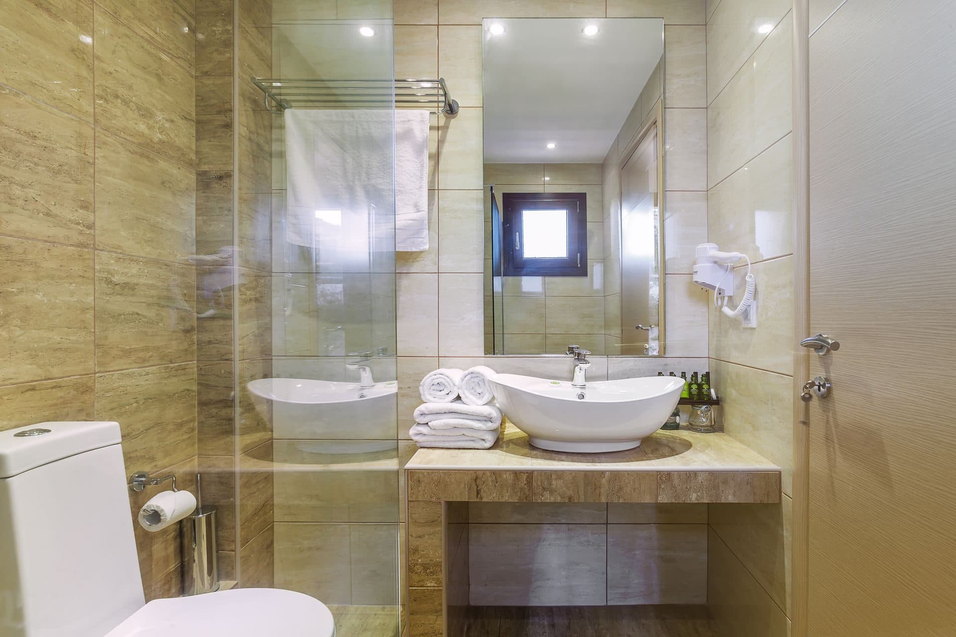 1-Bedroom Sea View Suite - 5
