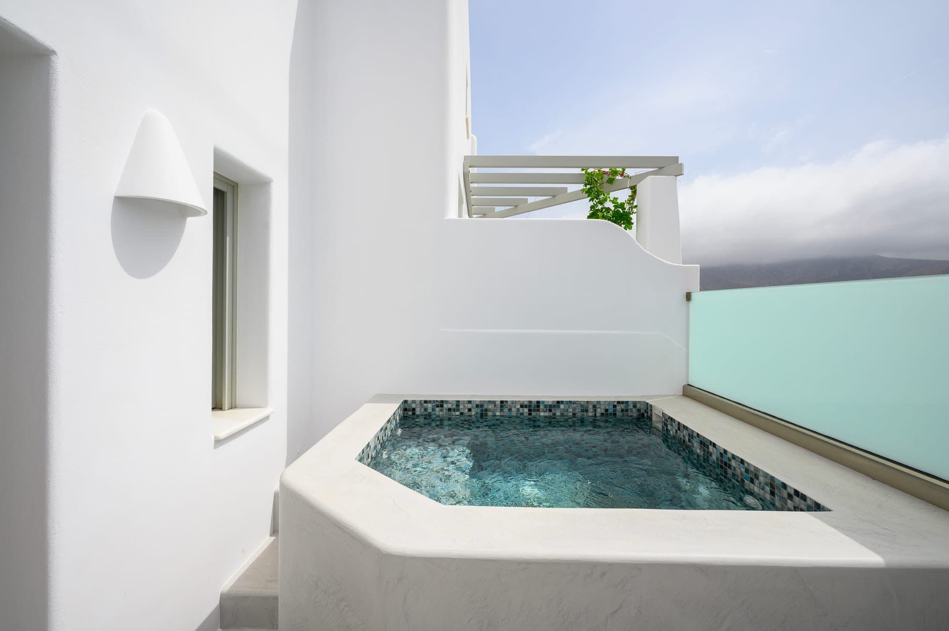 Gold Diamond Suite With Hot Tub - 2