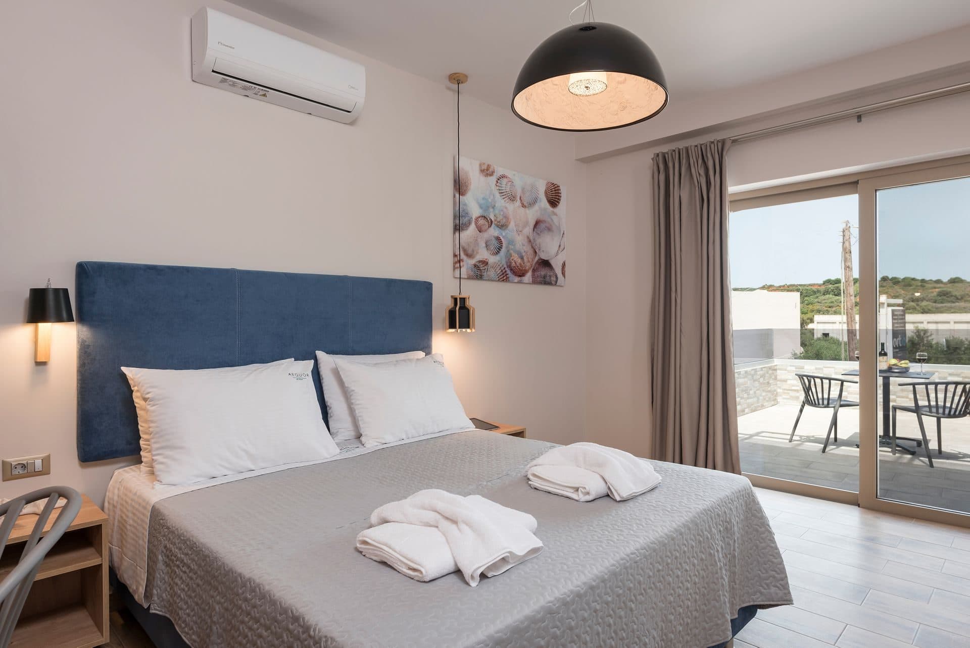 Luxury Family Room - Side Sea View (up to 4 guests)