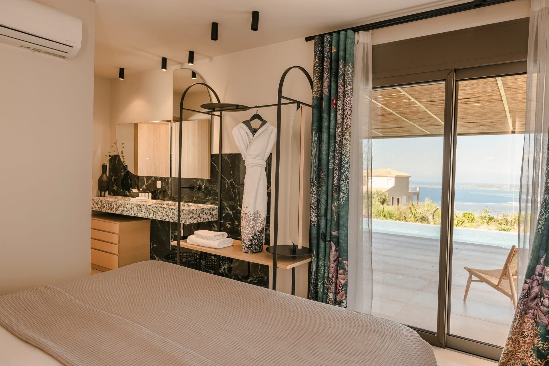 Exclusive 3 Bedroom Sea View Villa with Private Heated Pool - 2