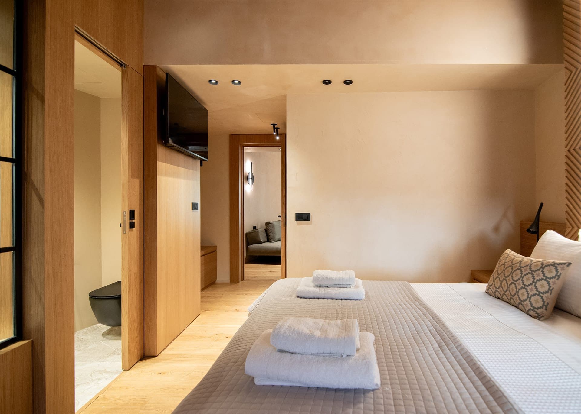 One-Bedroom Family Suite with Indoor Tub, Old Town View, and Balcony - 2
