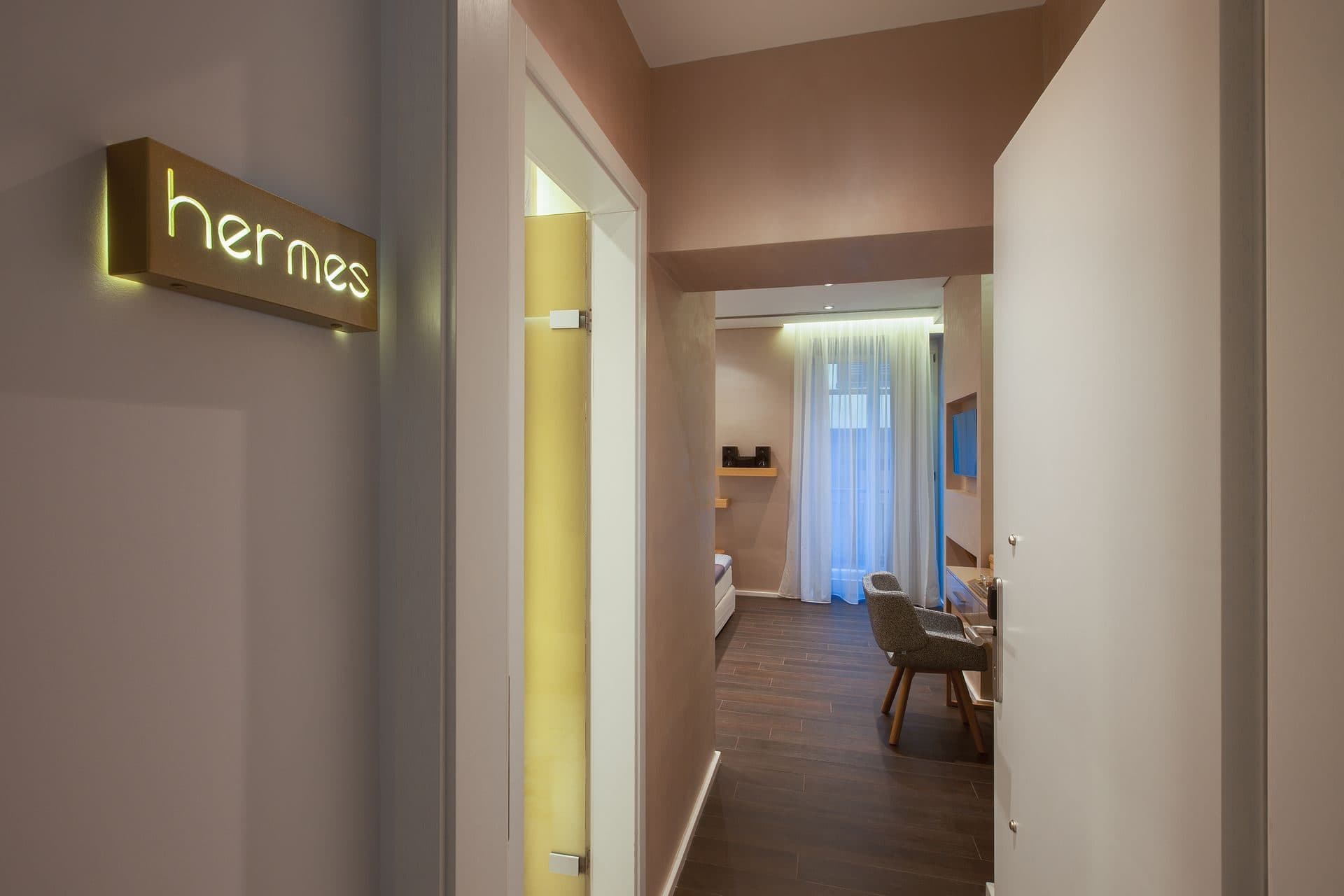 Two-bedroom two-bathroom Suite with Old Town View and Balcony - 5
