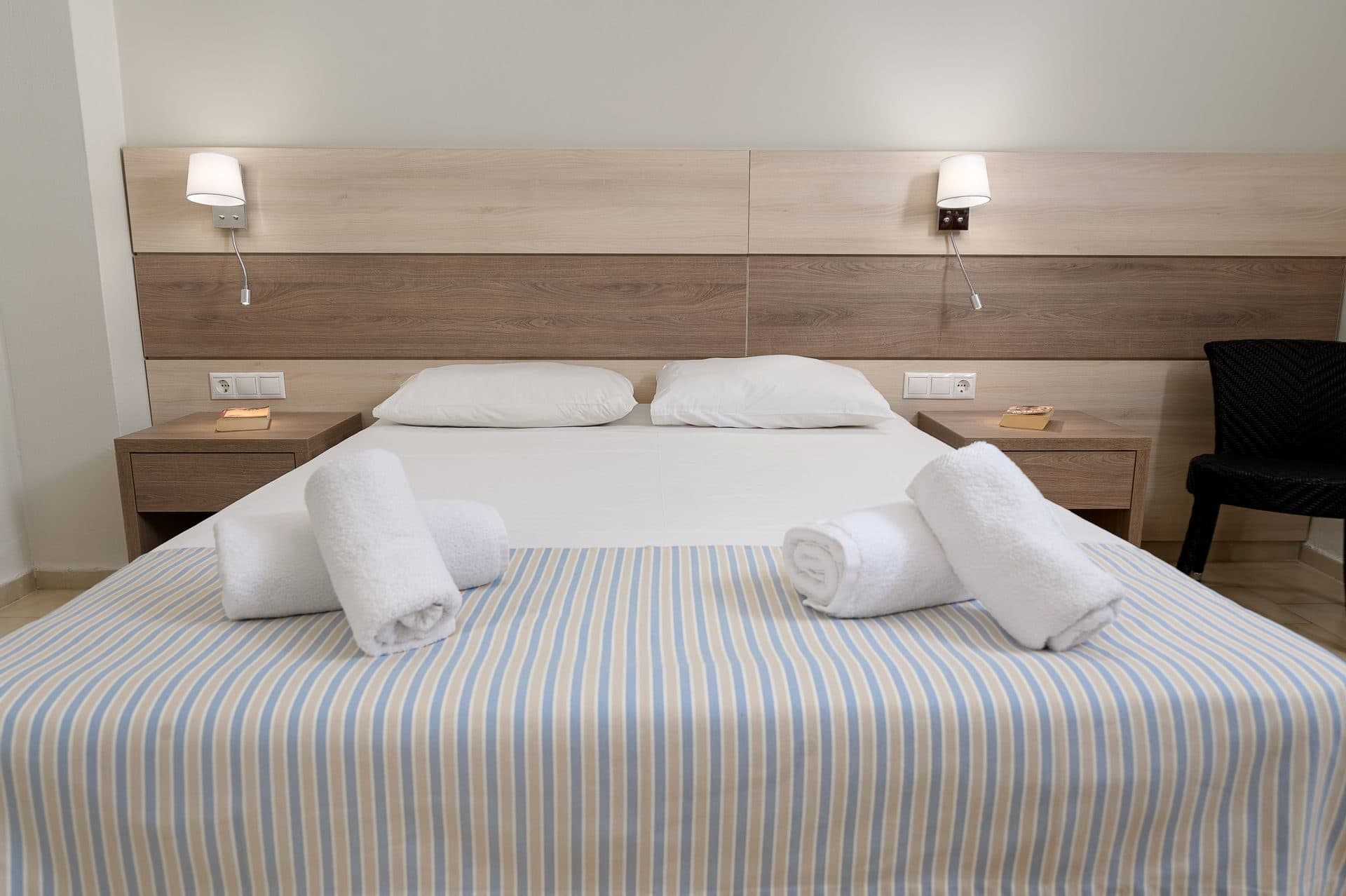 One-Bedroom Apartment | Garden View - 2