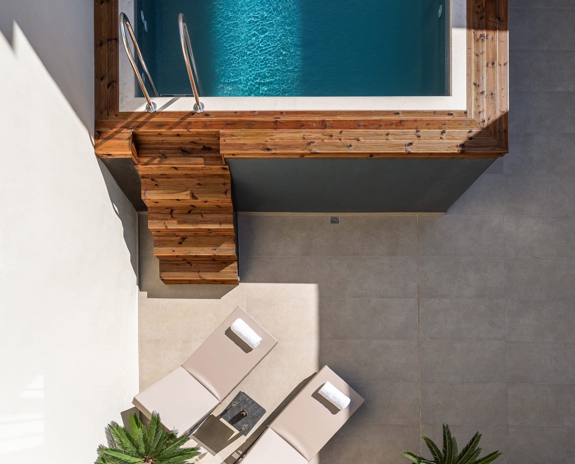 102 - Deluxe Suite with Spa and Private Pool (1st Floor) - 3