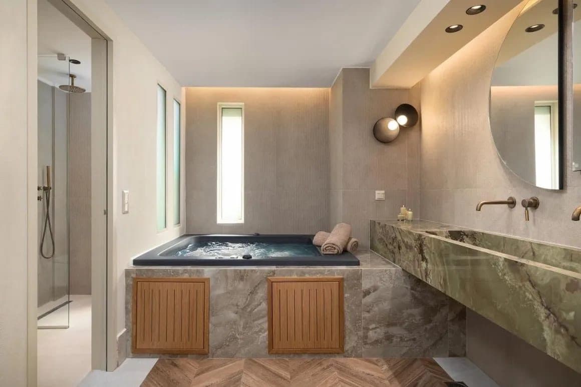 103 - Deluxe Suite with Spa and Sea View (2nd Floor) - 3