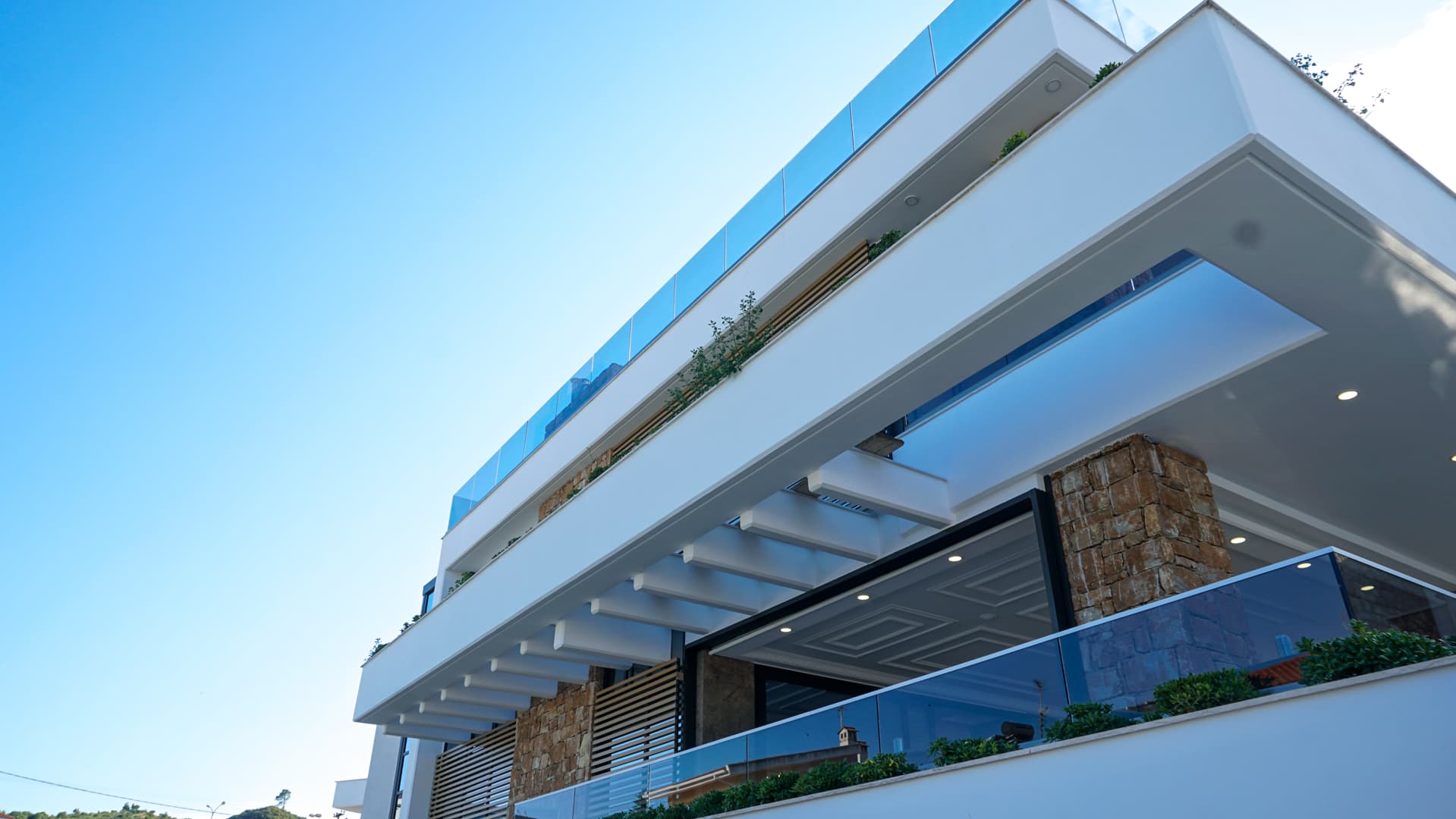 25-Room Hotel for Sale in Pefkochori, Halkidiki - 2