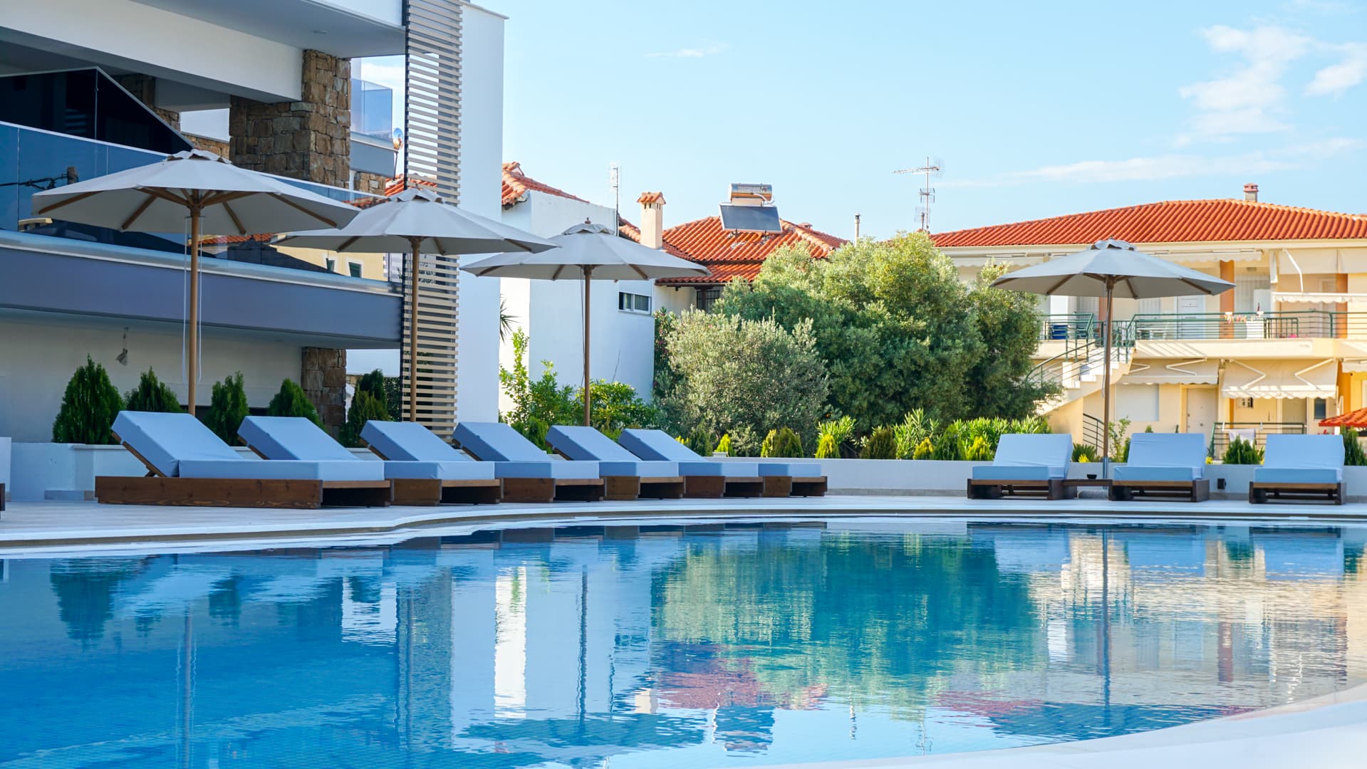 25-Room Hotel for Sale in Pefkochori, Halkidiki
