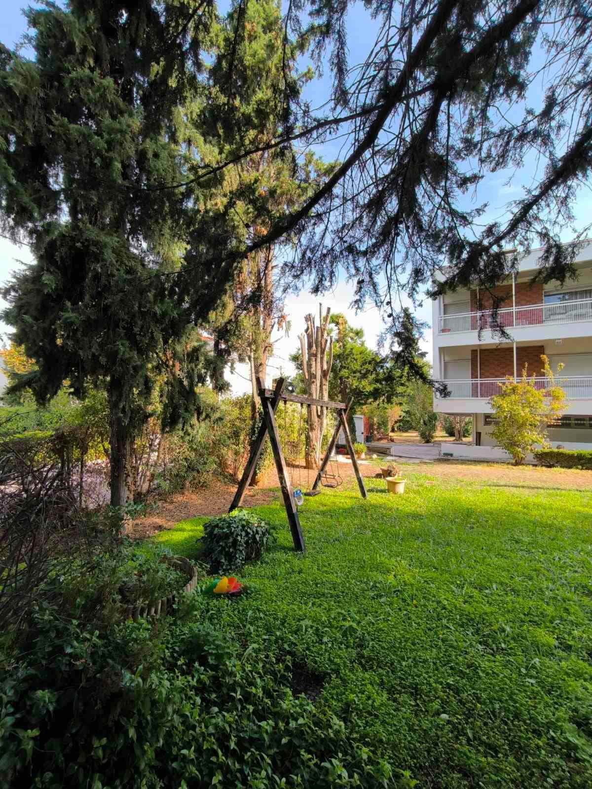 660 m² Three-Level Apartment Complex for Sale in Panorama - 4