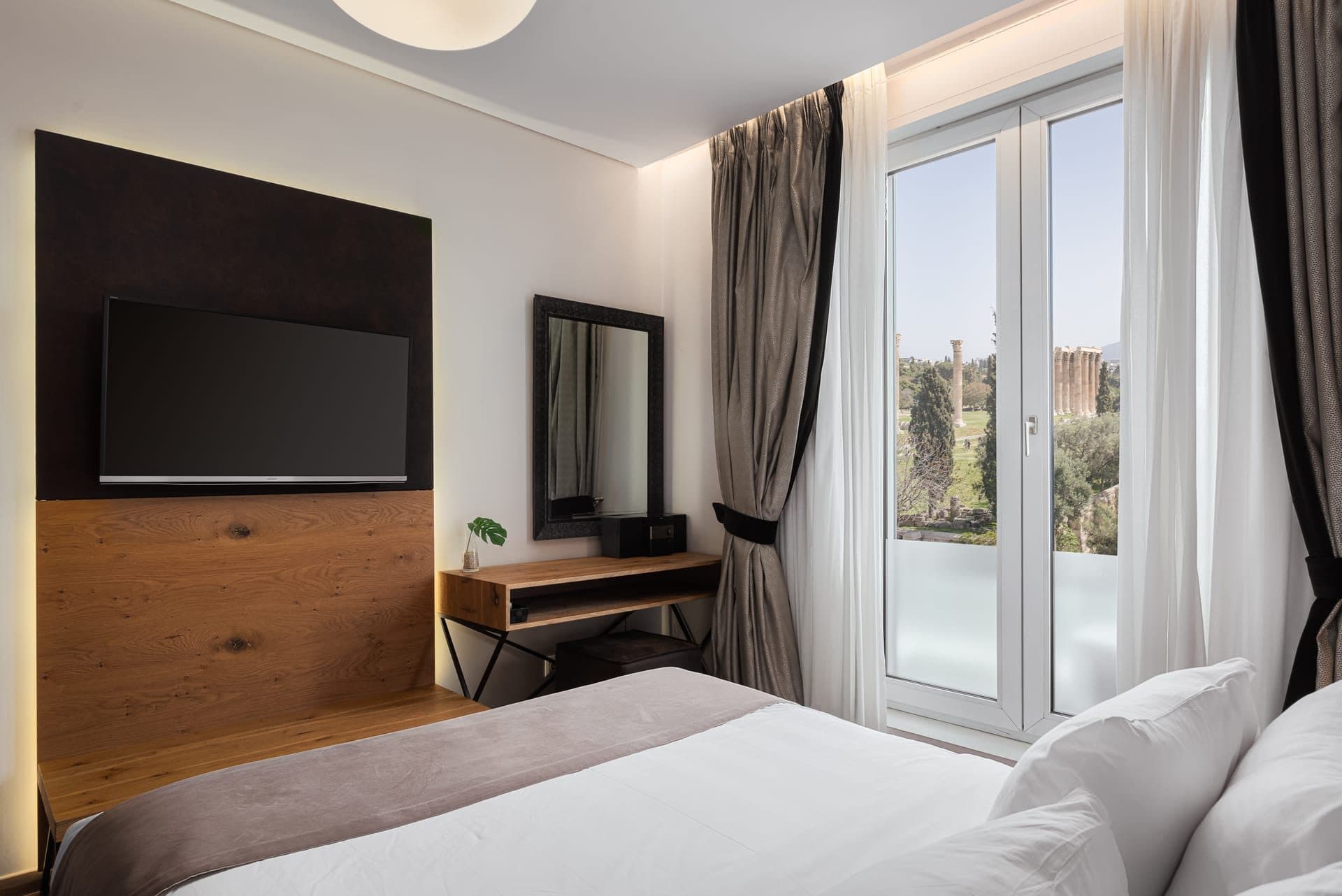 Acropolis Grand Residence - 4
