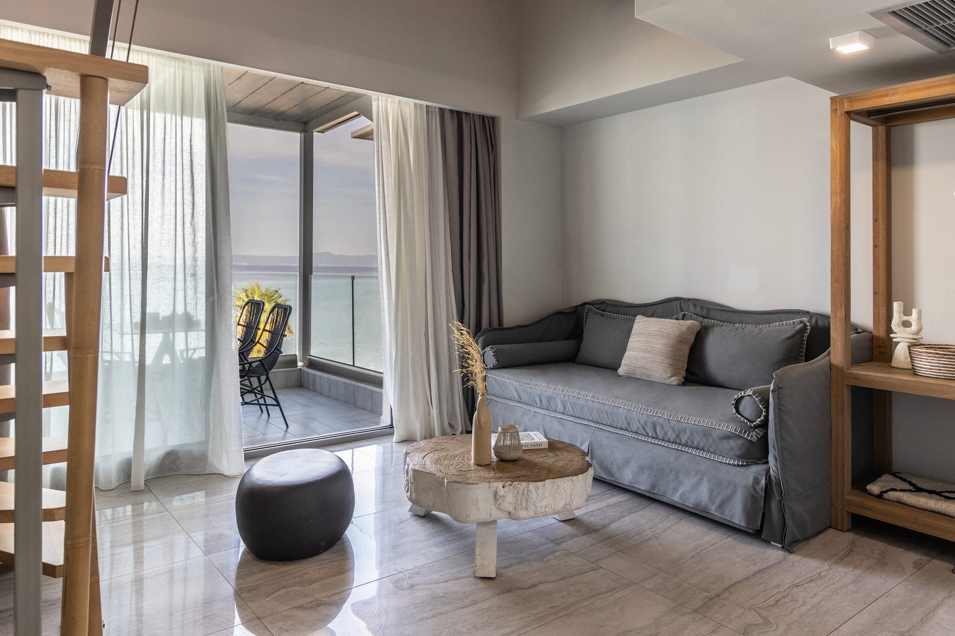 2-Level Suite | Sea View - 2