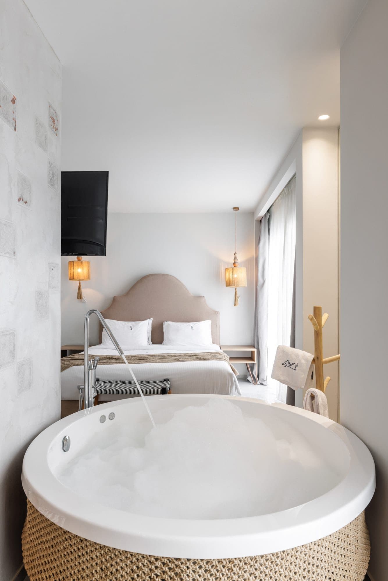 Deluxe Suite Sea View | Indoor Jacuzzi - 4