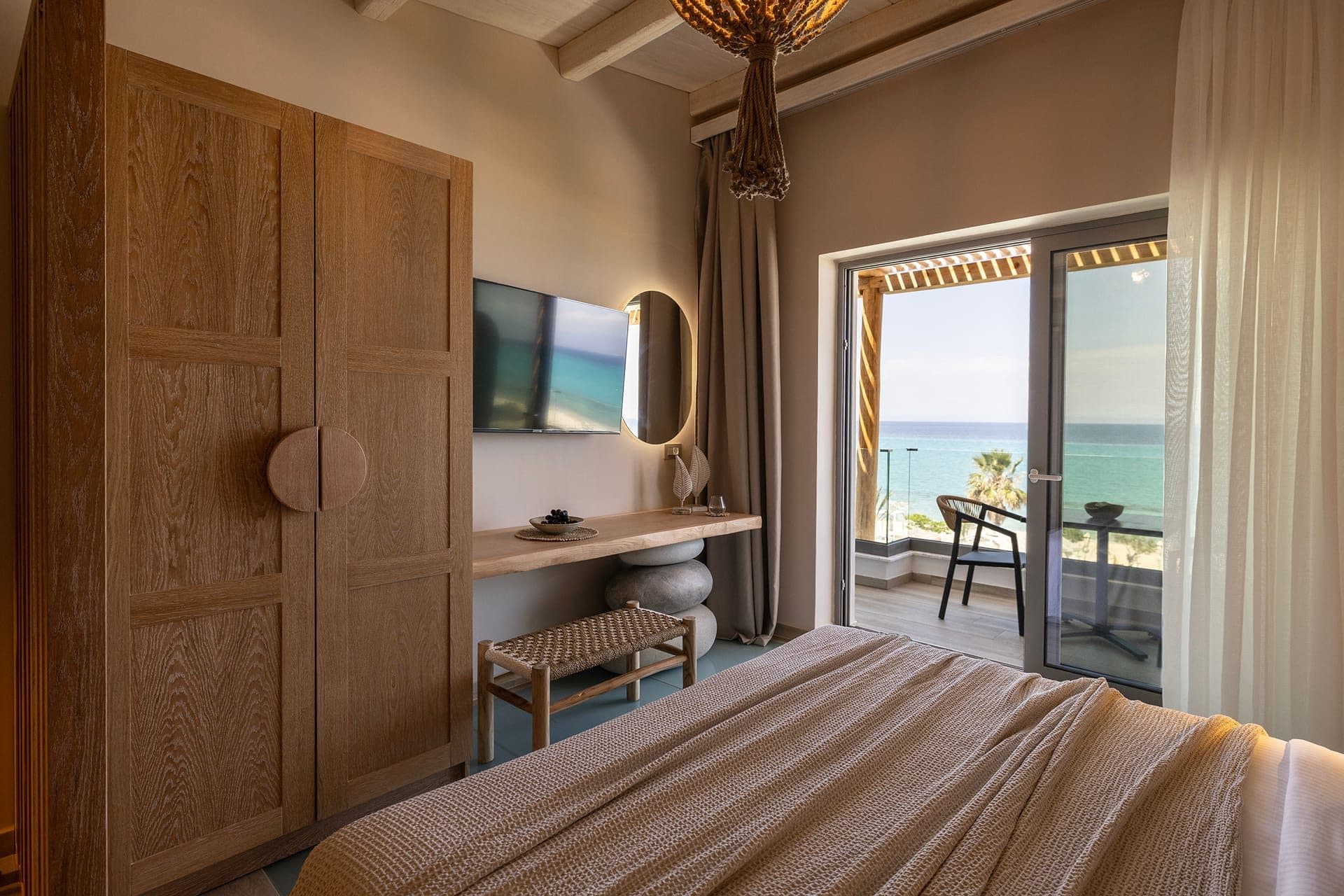 Mayasari Suite Sea View | Indoor Jacuzzi - 5