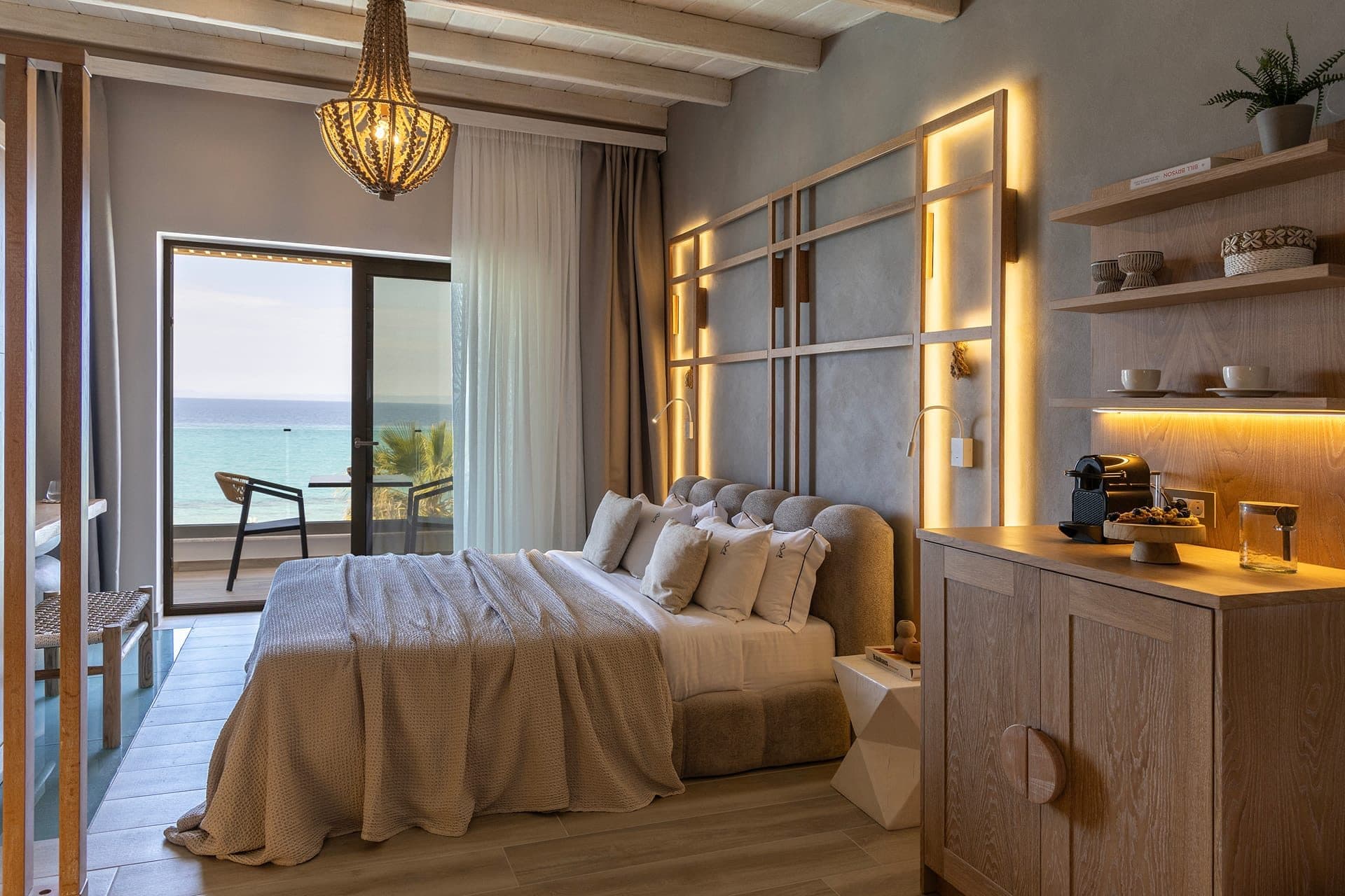 Mayasari Suite Sea View | Indoor Jacuzzi - 3
