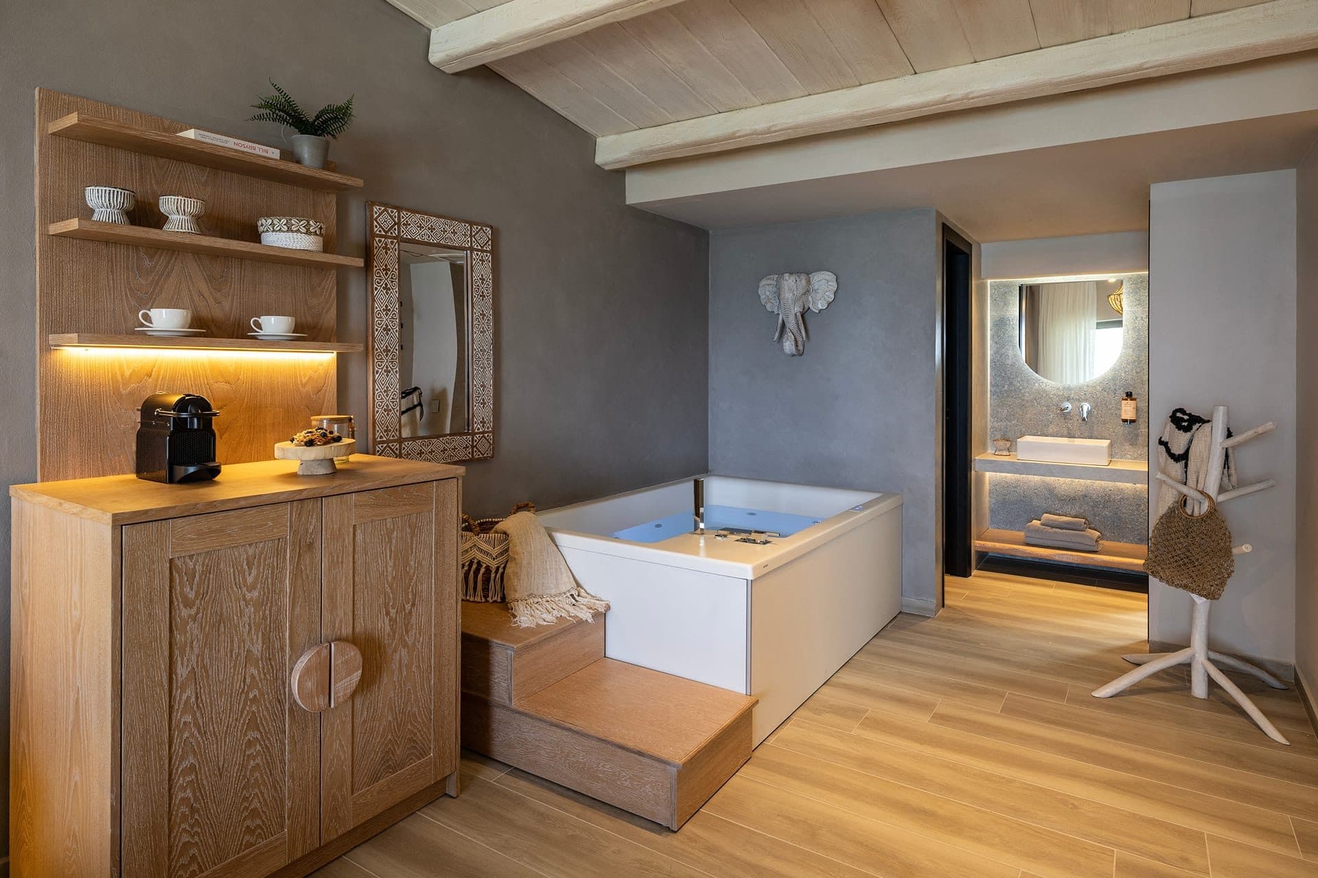 Mayasari 2-Level Sea View Suite | Indoor Jacuzzi - 3