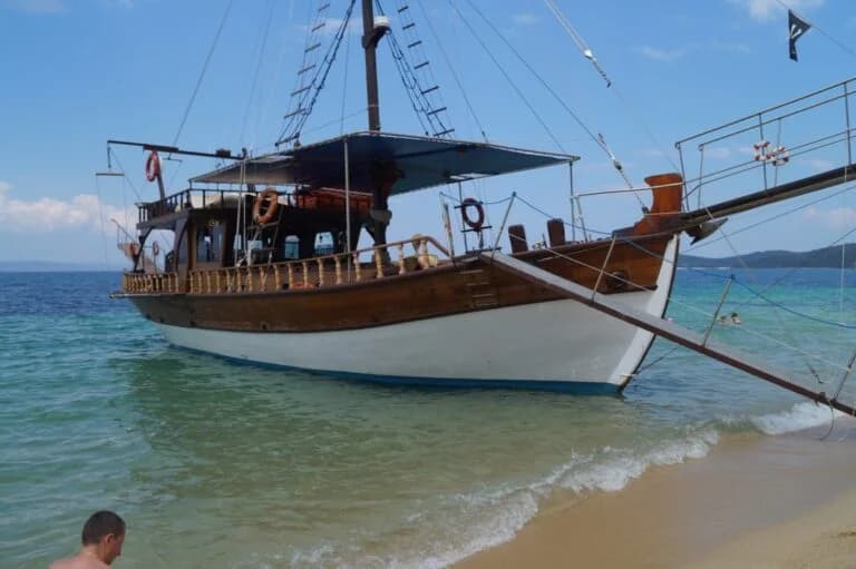 Wooden Pirate Ship (up to 90 guests · open bar + BBQ)