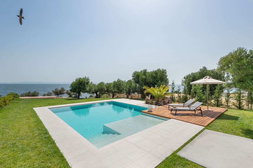 LURIAHOMES_POOL_A_5