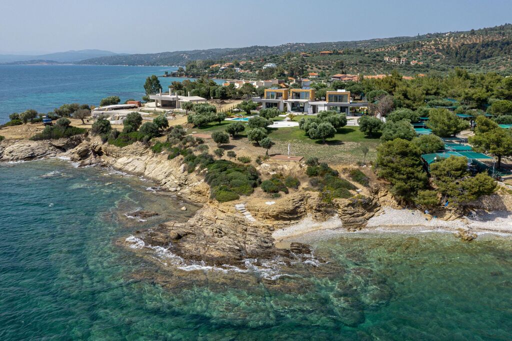 LURIAHOMES_PRIVATEBEACH