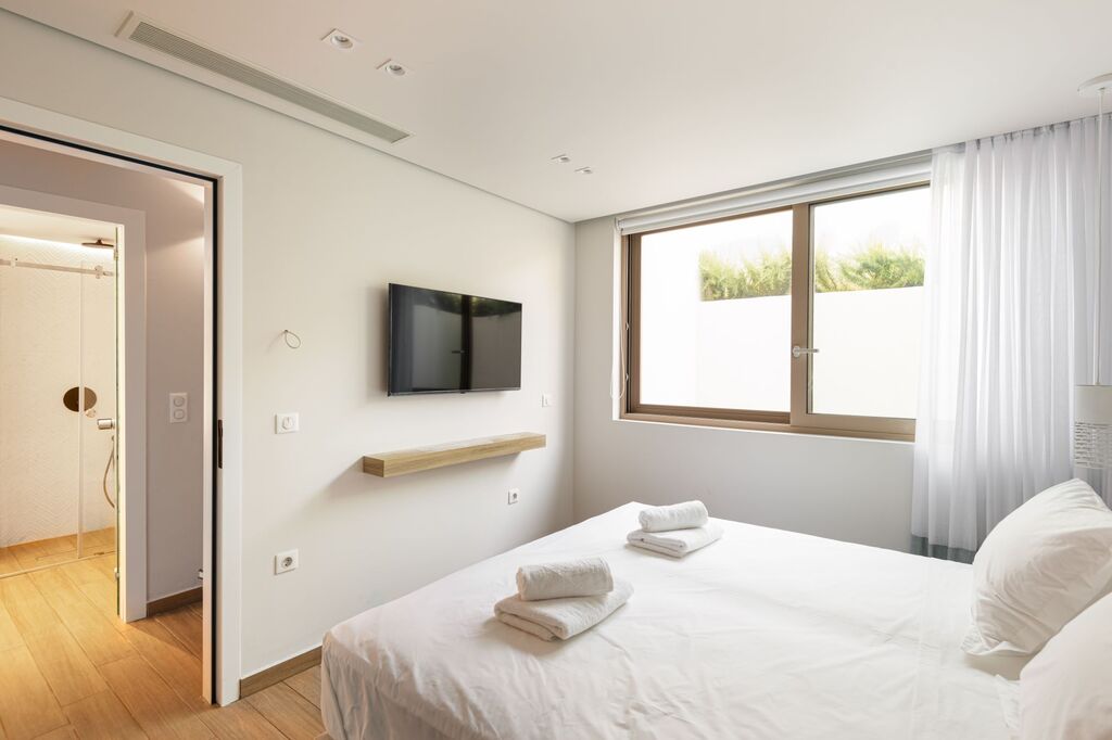 LURIAHOMES_VILLAA_SEMIBASE_ROOM2_2