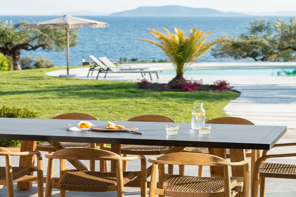 Luria Homes_VillaB_diningplace