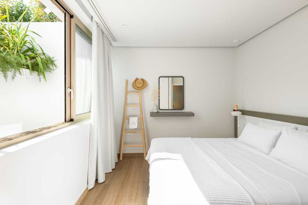 Luria Homes_VillaB_semibase-bedroom1_c