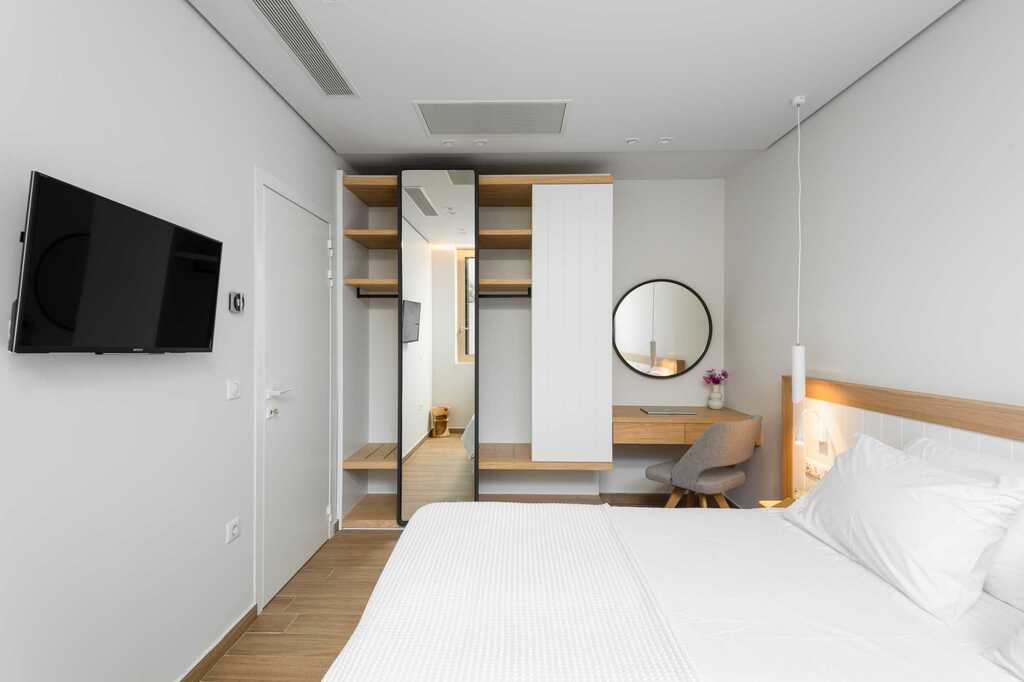 Luria Homes_VillaB_semibase-bedroom2_b