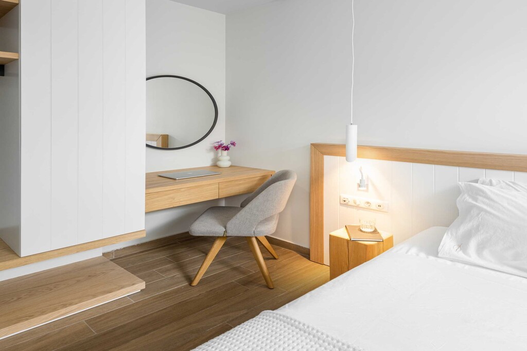 Luria Homes_VillaB_semibase-bedroom2_c