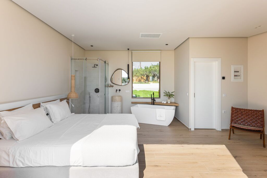 Luria Homes_VillaB_smallsuite