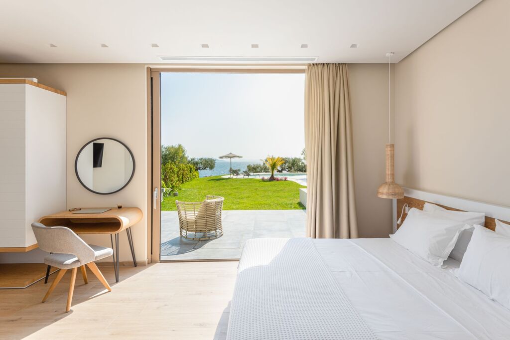 Luria Homes_VillaB_smallsuite2
