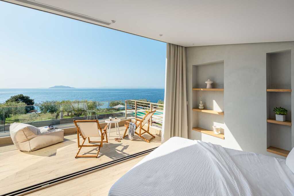 Luria Homes_villaC_masterbedroom
