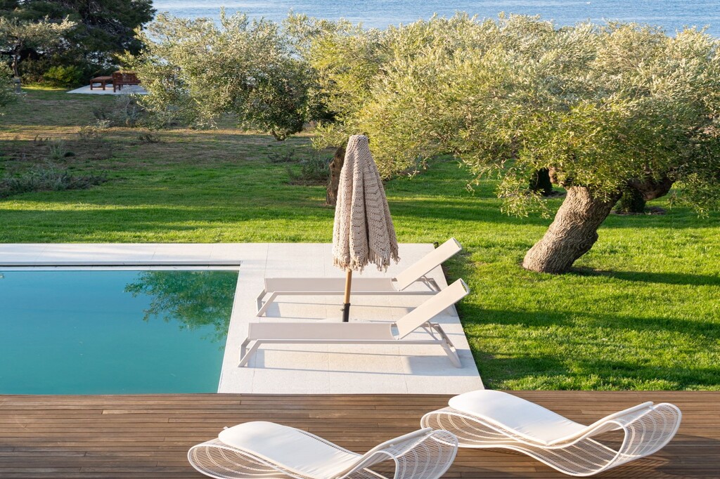Luria Homes_villaC_pool_view