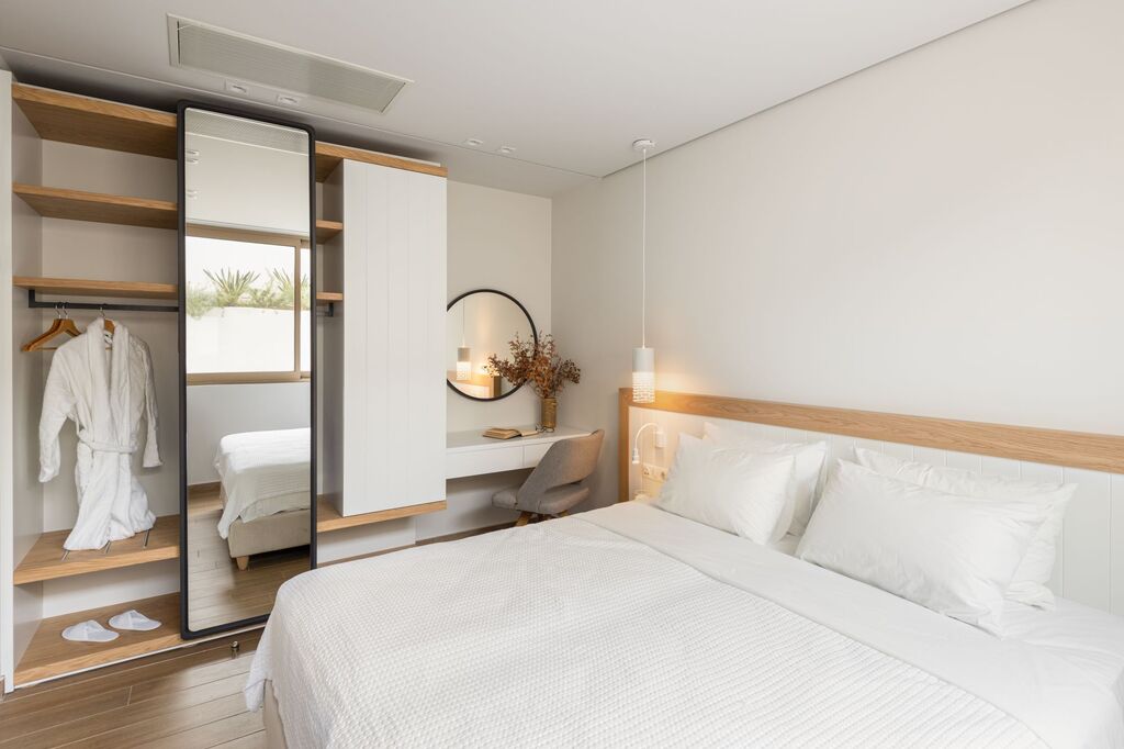Luria Homes_villaC_semibase_room1
