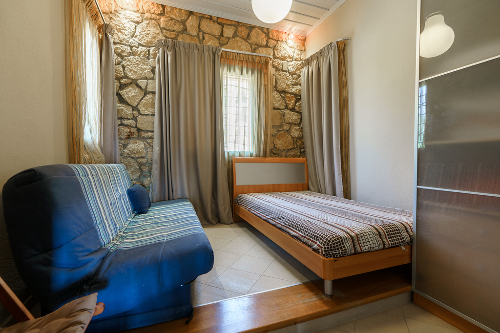 Villa Tania, Sithonia, 2-13