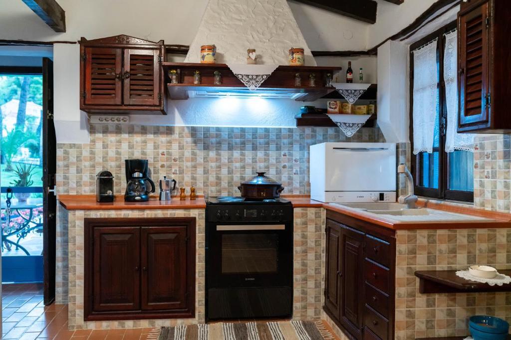 Villa Vaso Oasis, Sani Stavronikita, Kassandra, Halkidiki, Greece, 014